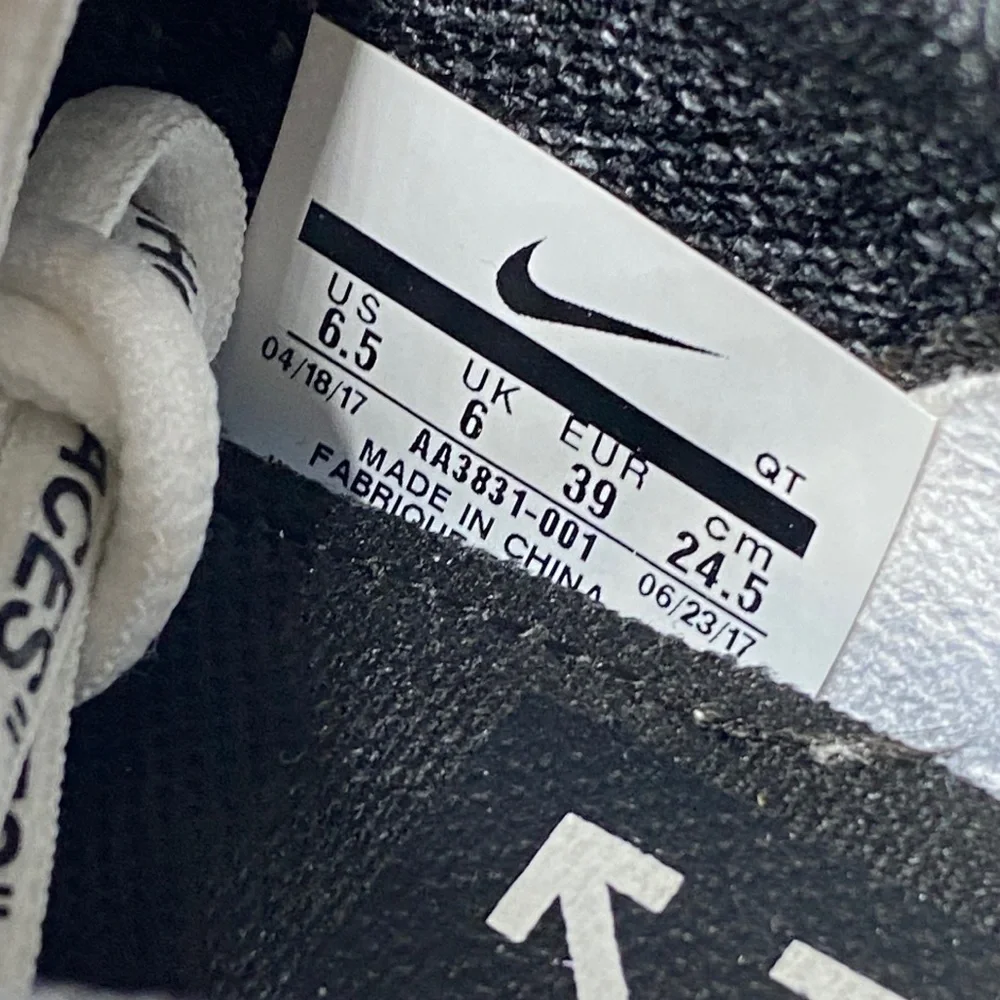 Nike new off